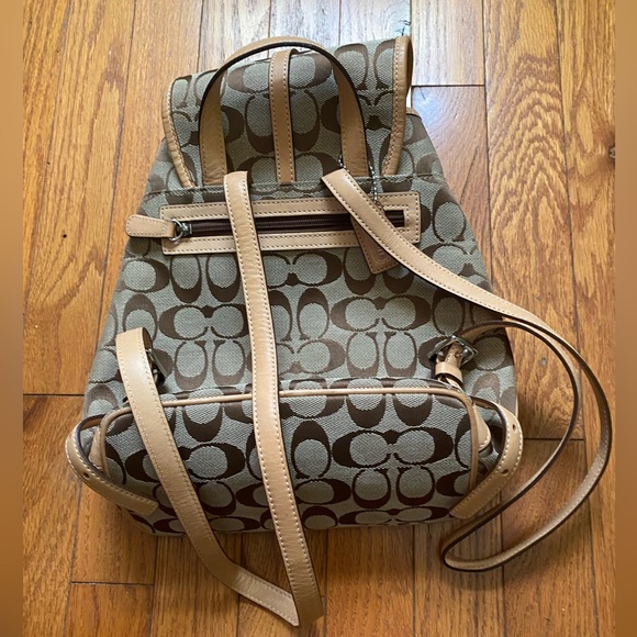 Coach backpack - Picture 3 of 6